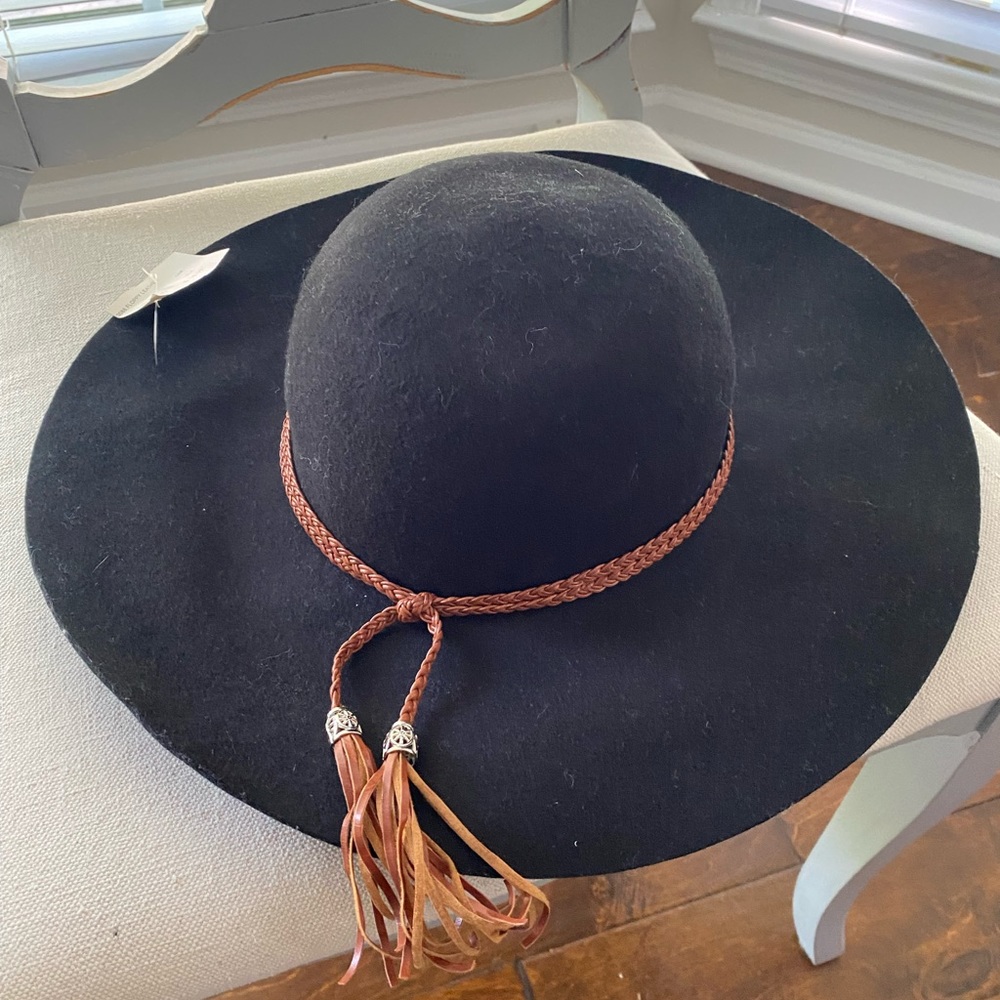 Black wide brim hat